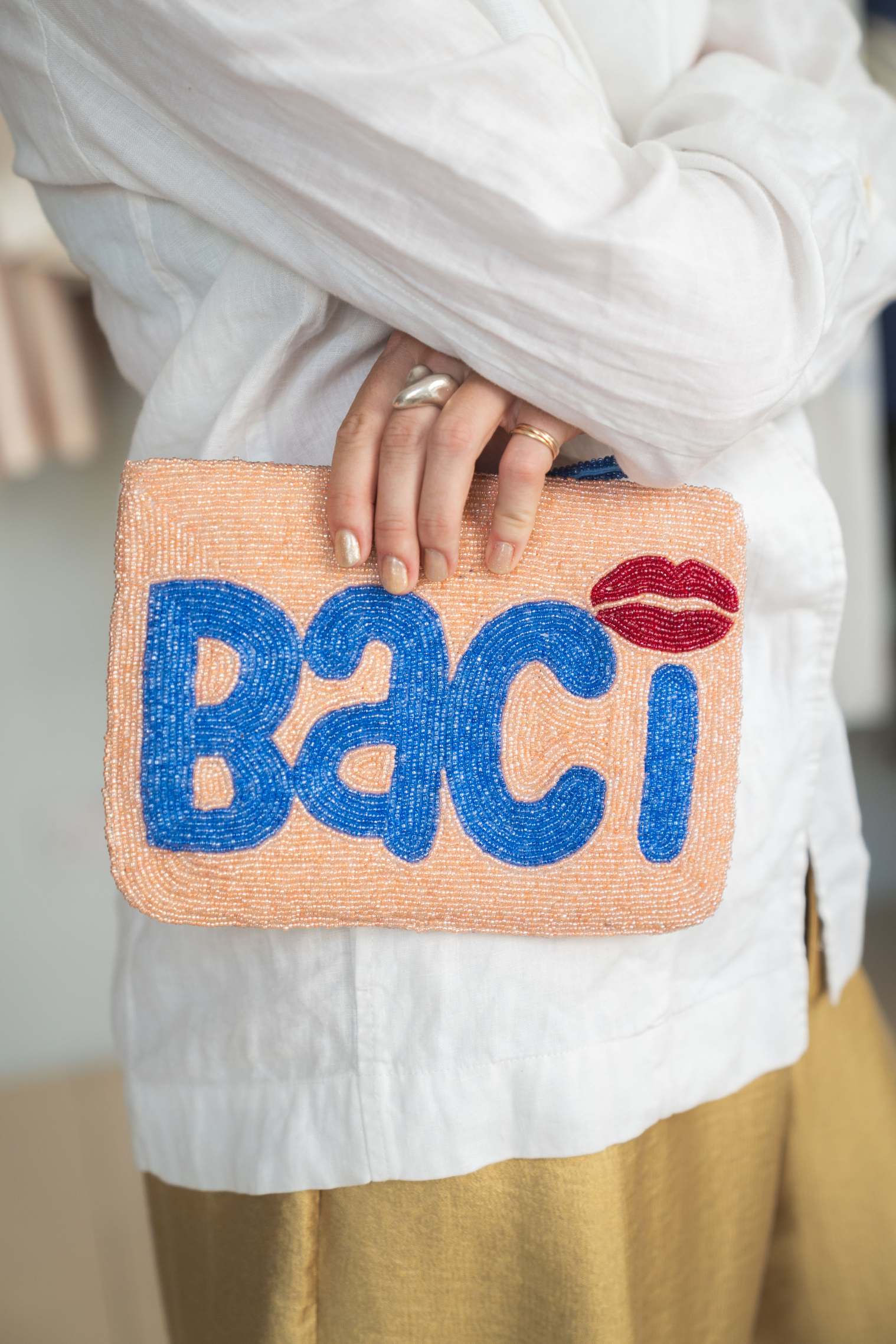 Lightweight Beaded Clutch Bag for Daily Wear - Image 3