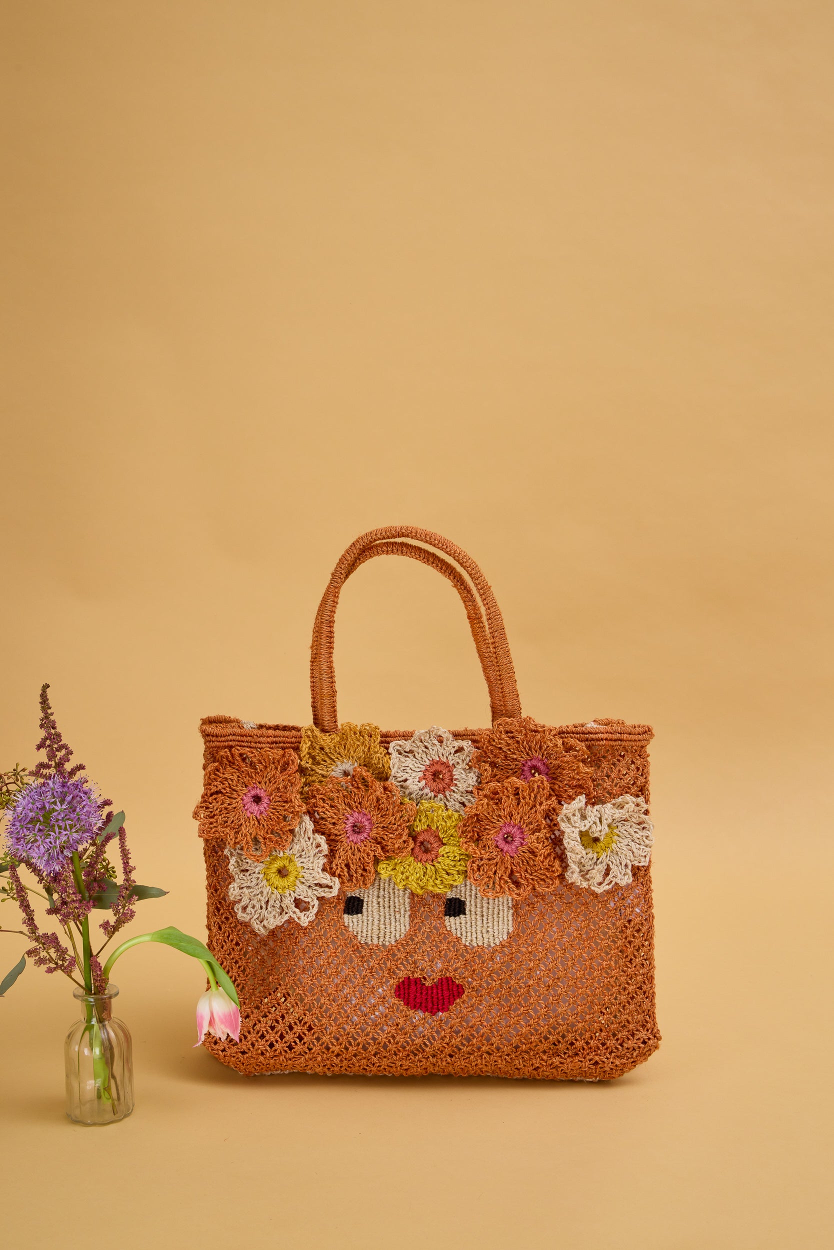 Distinctive Woven Carry Bag for Daily Wear