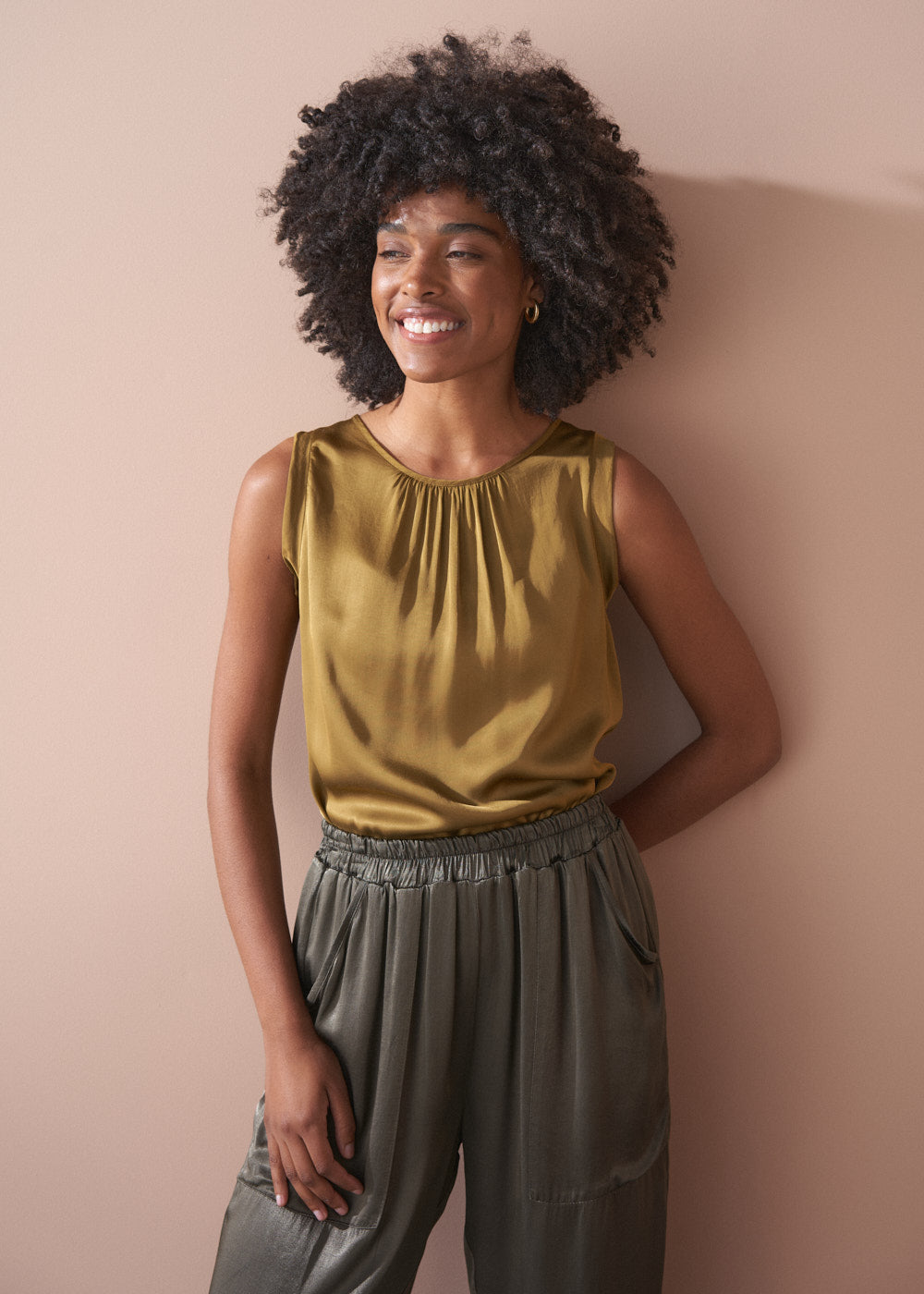Versatile Lightweight Olive Satin Top - Image 5