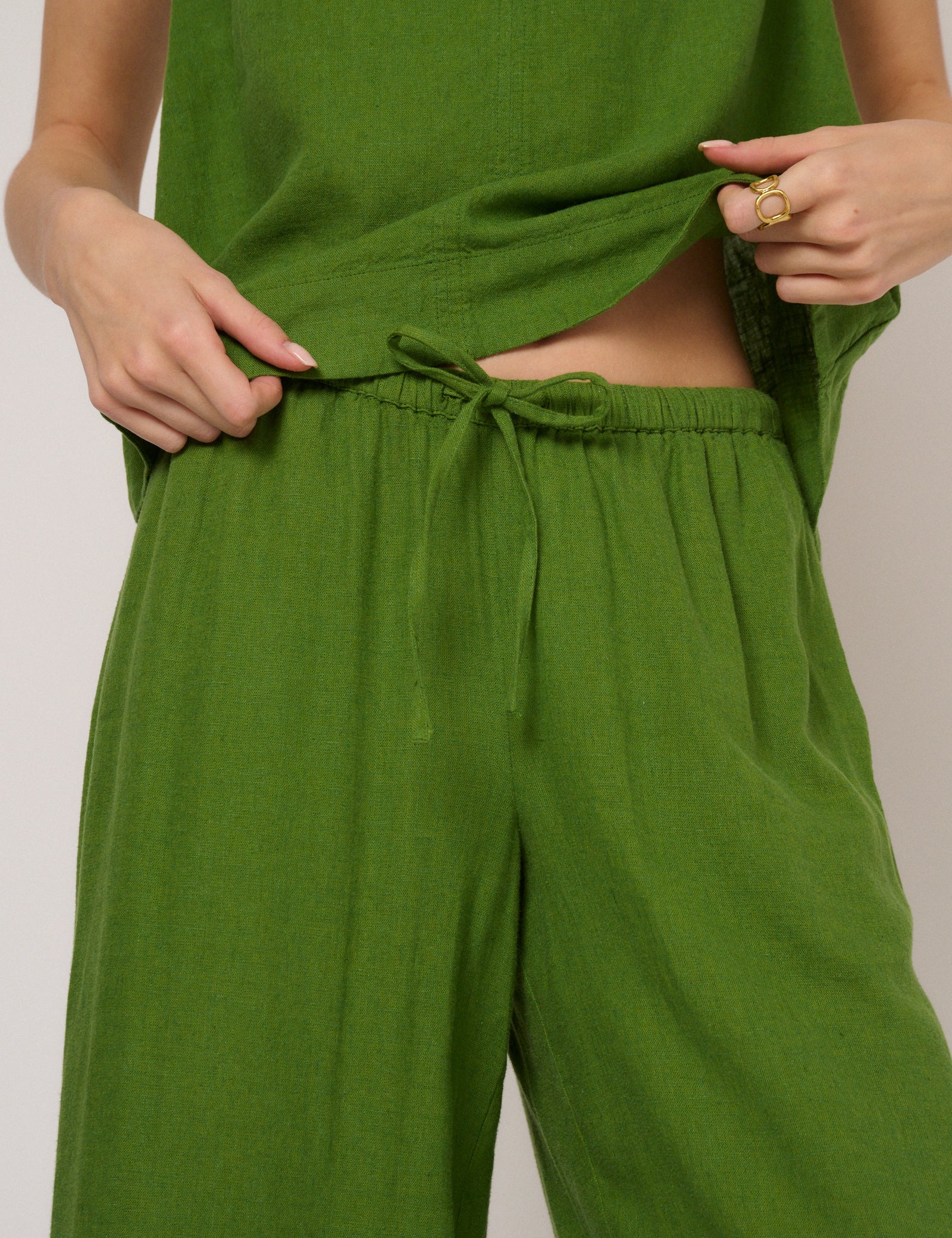 Green Linen Blend Polished Trousers - Image 2
