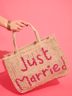 Minimal Woven Carry Bag for Daily Wear