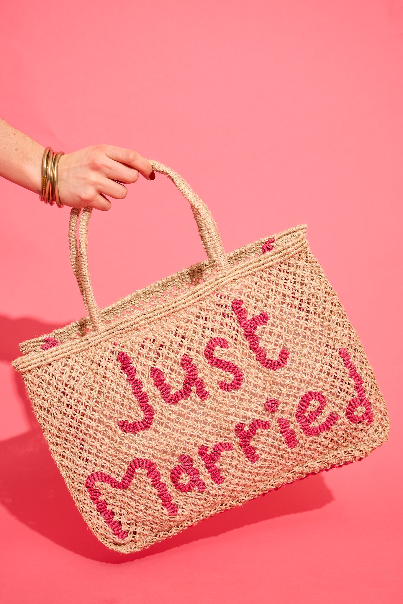 Minimal Woven Carry Bag for Daily Wear