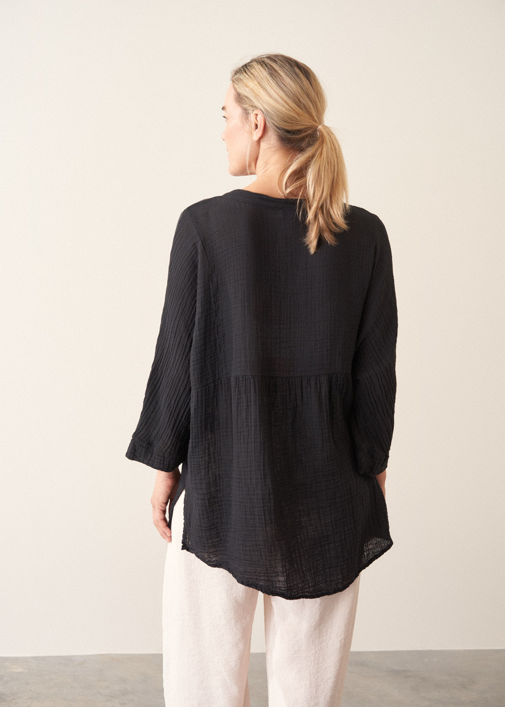Versatile Lightweight Modern Everyday Top - Image 2