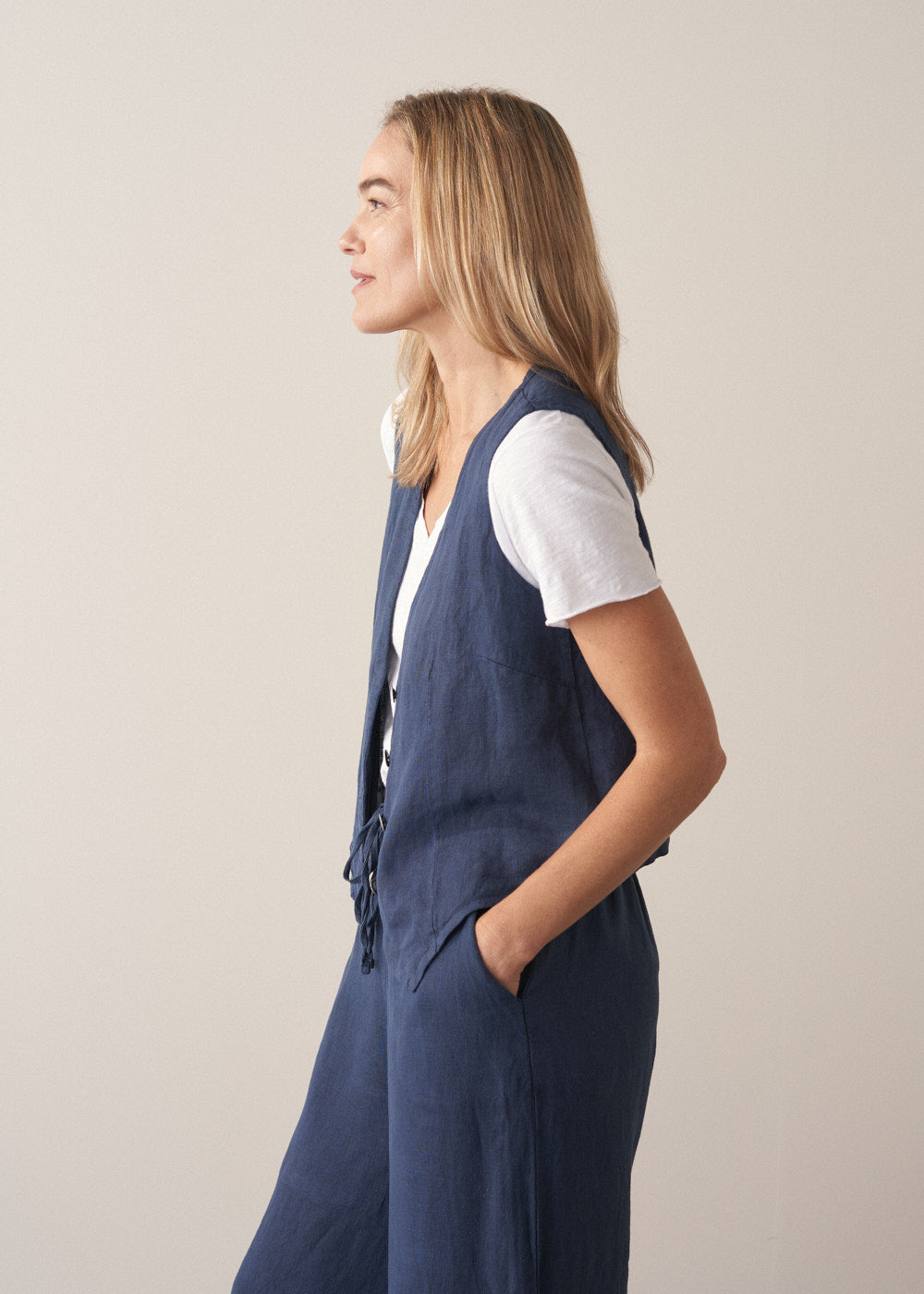 Lightweight Modern Navy Linen Waistcoat - Image 2