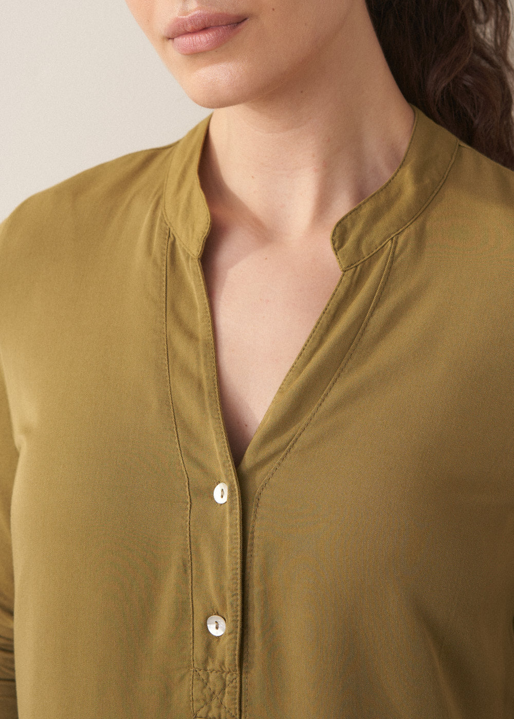 Refined Versatile Lightweight Olive Top - Image 3