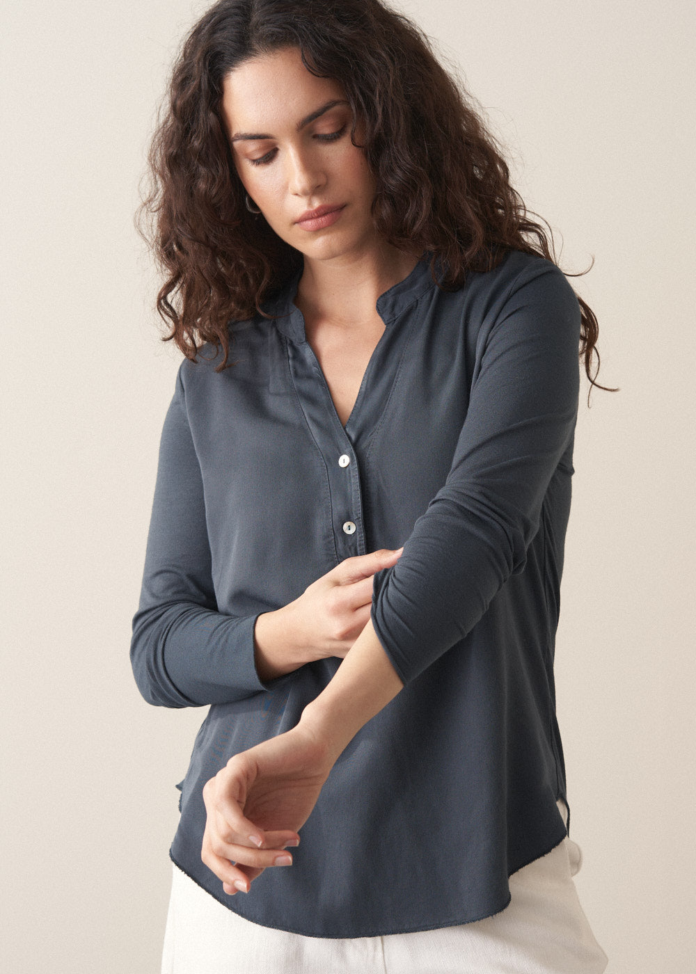 Lightweight Modern Relaxed Grey Top - Image 2