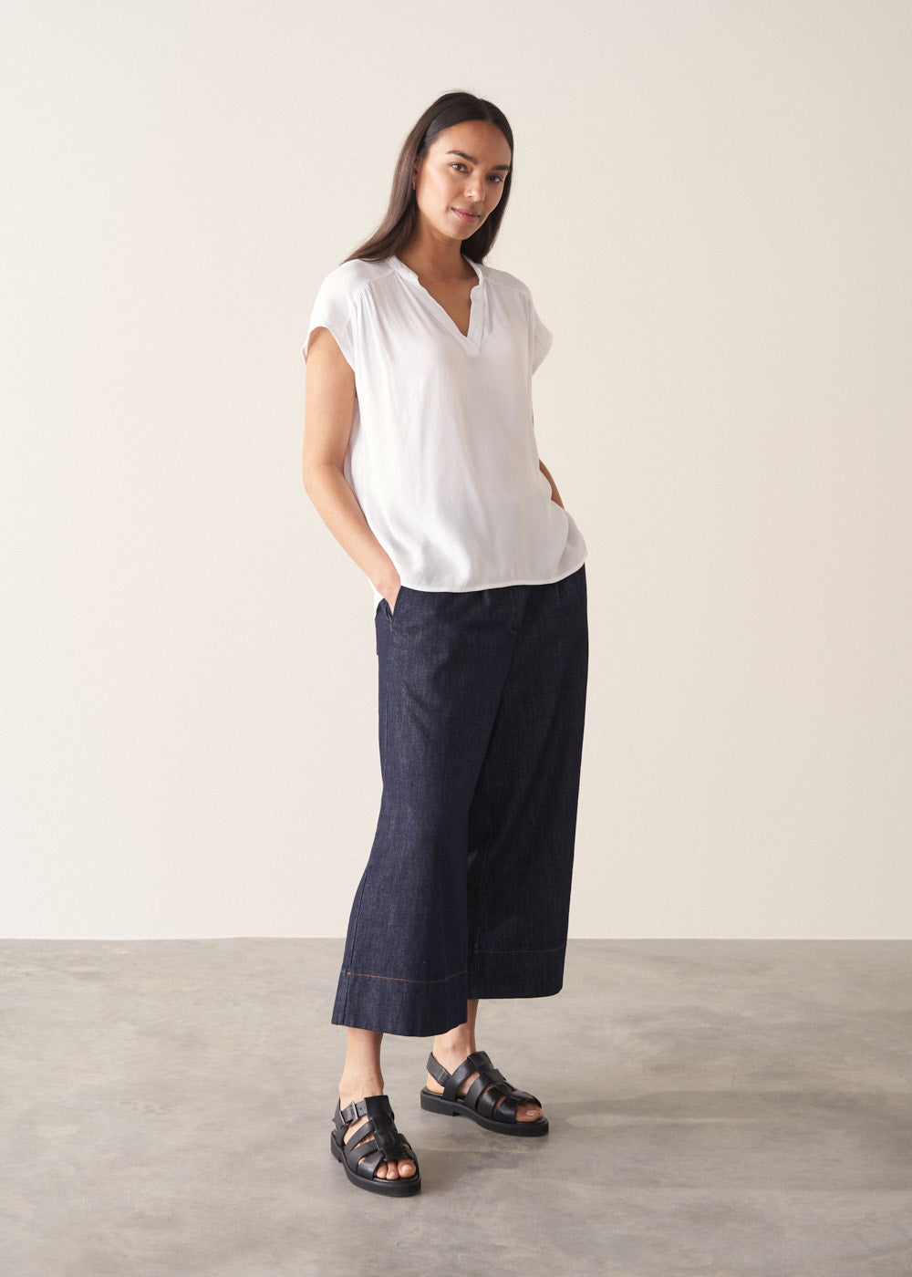 Lightweight White Relaxed Fit Top - Image 6