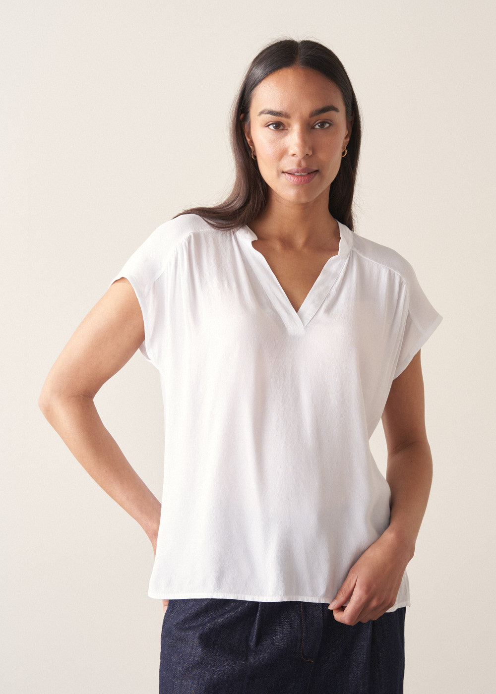 Lightweight White Relaxed Fit Top - Image 5