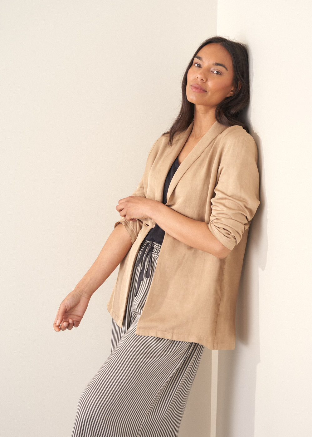 Lightweight Modern Relaxed Sand Jacket - Image 2