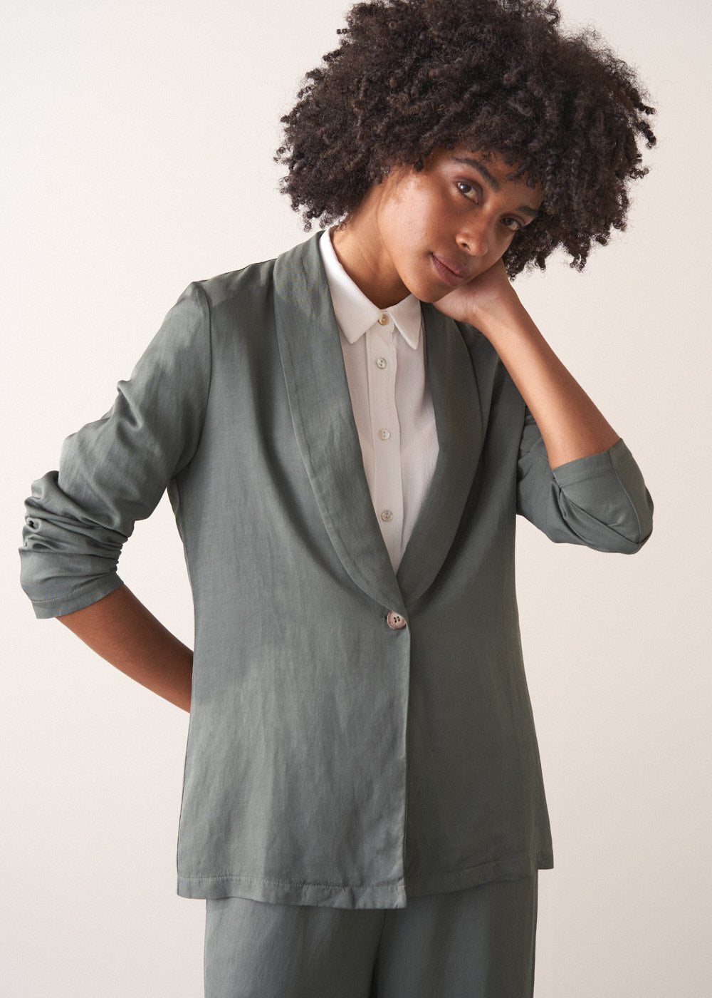 Lightweight Modern Relaxed Refined Jacket - Image 4